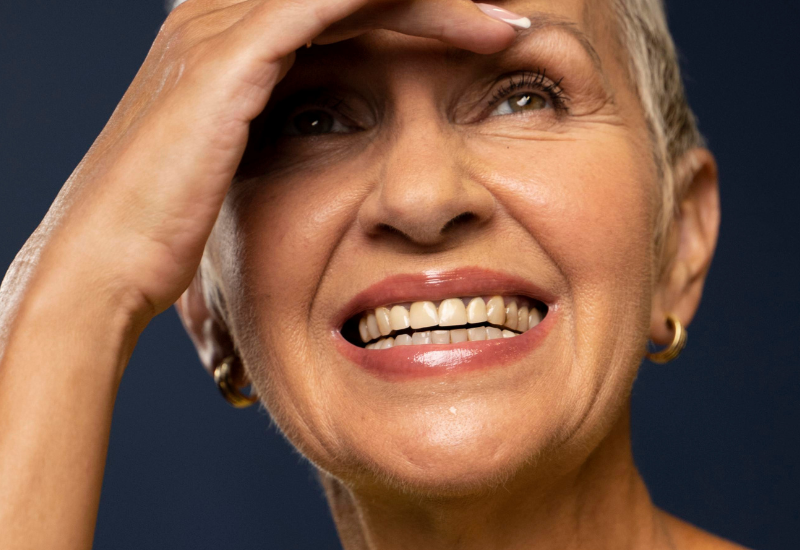 Perda óssea dental: quando o problema vai além da gengiva